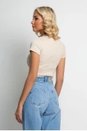 Crop top ριπ κοντομάνικο μπεζ