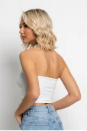 Crop top τιραντέ με άνοιγμα στην κοιλιά λευκό Crop top τιραντέ με άνοιγμα στην κοιλιά λευκό