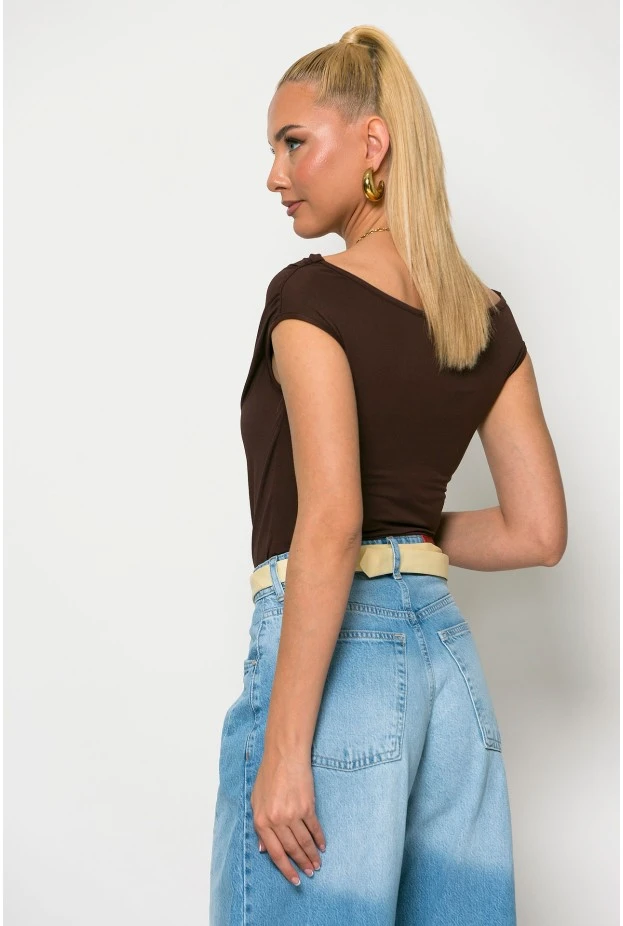 Μπλούζα off shoulder καφέ
