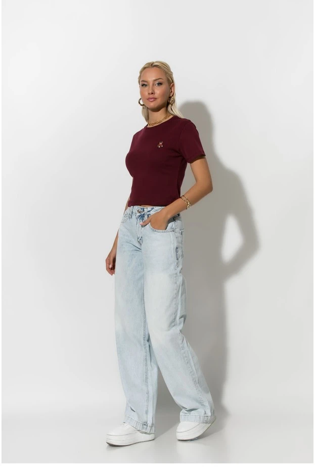 Cropped top με mini patch bear μπορντό