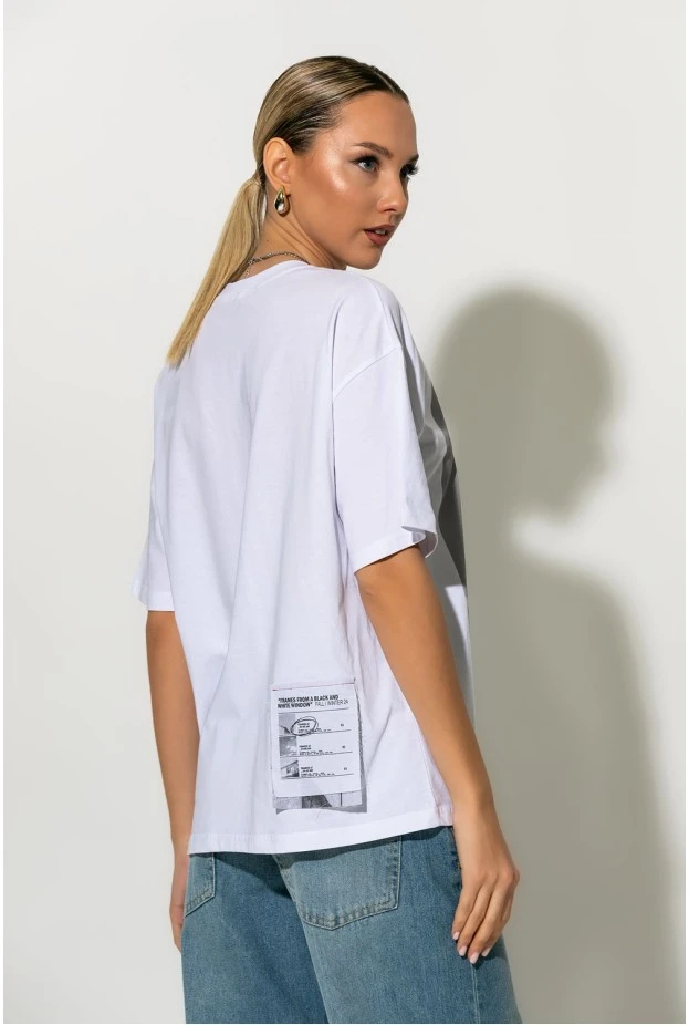 Oversized μπλούζα με στάμπα λευκό