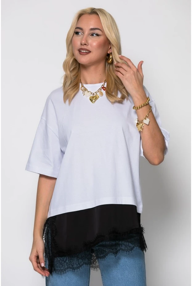 T-shirt κοντομάνικο oversized με σατέν και δαντέλα στο τελείωμα λευκό