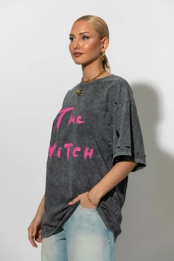 Oversized t-shirt με στάμπα witch και φθορές ανθρακί