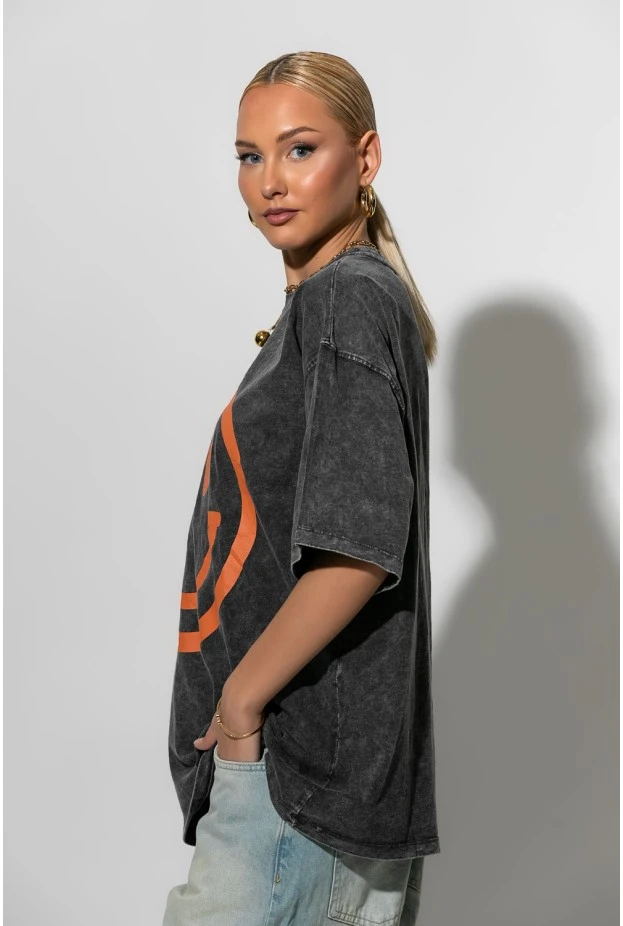 Oversized t-shirt με στάμπα και φθορές smile ανθρακί 