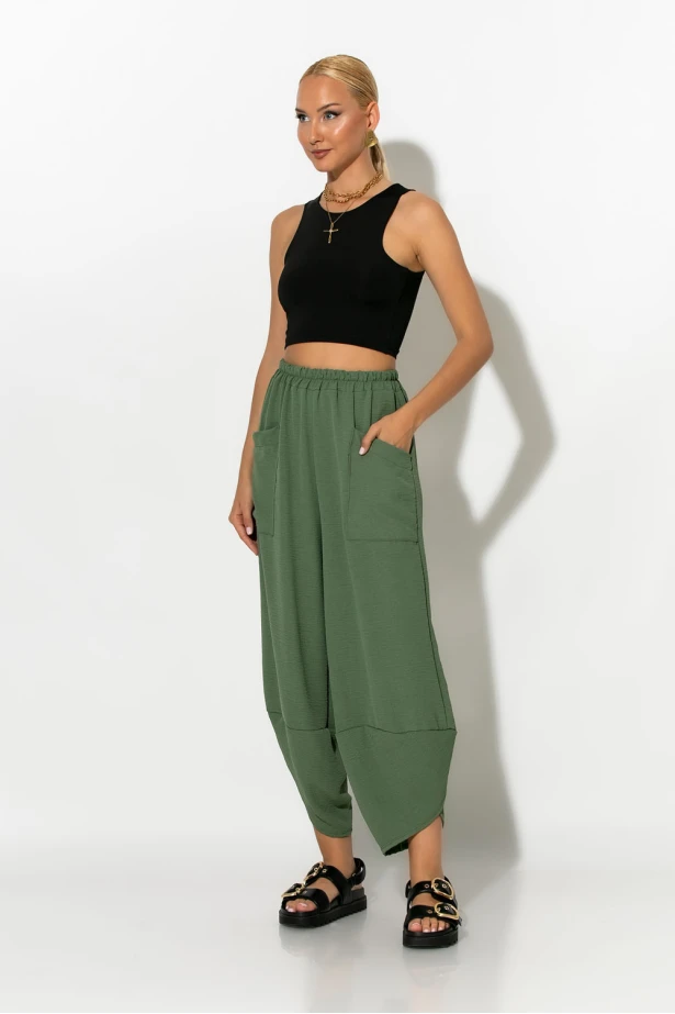 Baggy παντελόνι με τσέπες μπροστά χακί Baggy παντελόνι με τσέπες μπροστά χακί