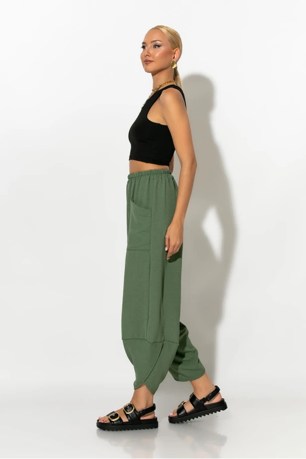 Baggy παντελόνι με τσέπες μπροστά χακί Baggy παντελόνι με τσέπες μπροστά χακί