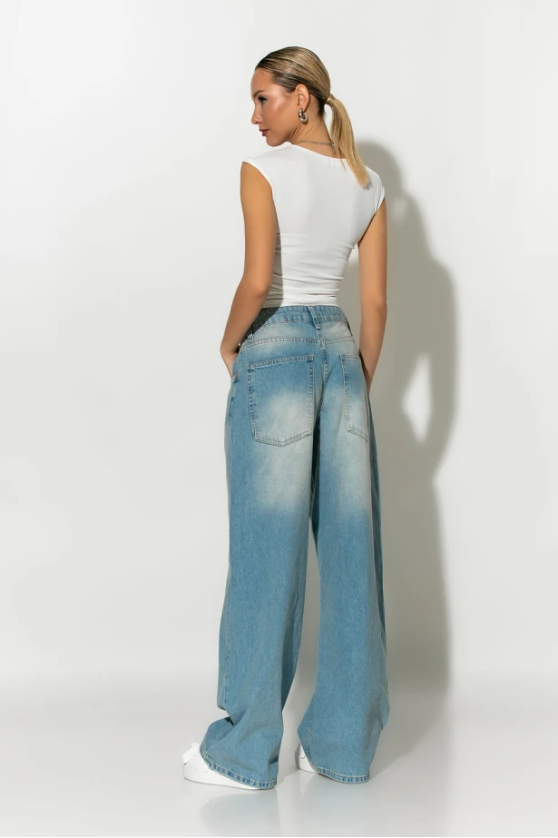 Jean wide leg loose fit με μεγάλες τσέπες μπλε ανοιχτό Jean wide leg loose fit με μεγάλες τσέπες μπλε ανοιχτό