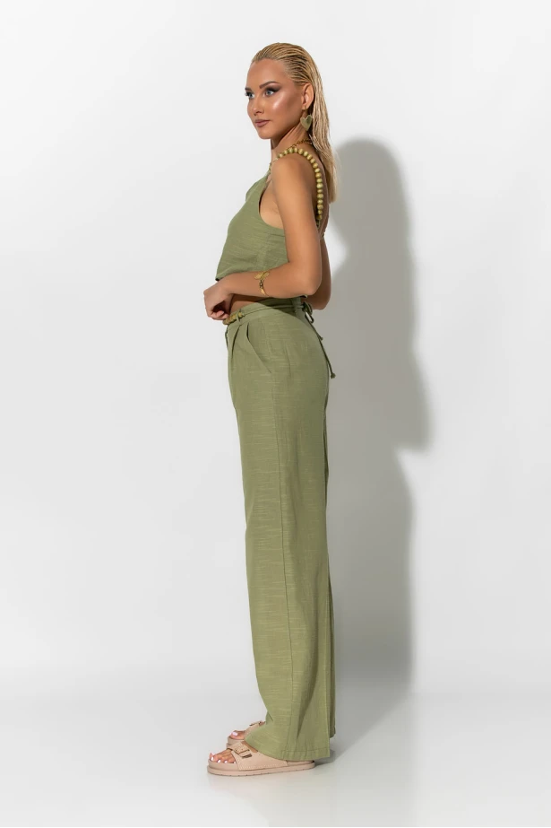 Σετ παντελόνι και crop top με τιράντες και ζώνη από χάντρες λαδί Σετ παντελόνι και crop top με τιράντες και ζώνη από χάντρες λαδί
