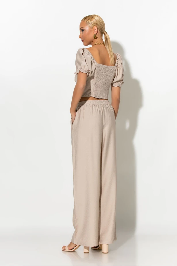 Σετ crop top με V και παντελόνι μπεζ Σετ crop top με V και παντελόνι μπεζ