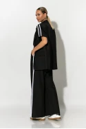 Σετ oversized κοντομάνικο blazer με βάτες και παντελόνι με ρίγες μαύρο Σετ oversized κοντομάνικο blazer με βάτες και παντελόνι με ρίγες μαύρο