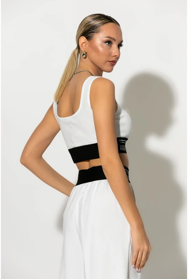 Σετ crop top με cup και παντελόνα με λάστιχο στην μέση λευκό