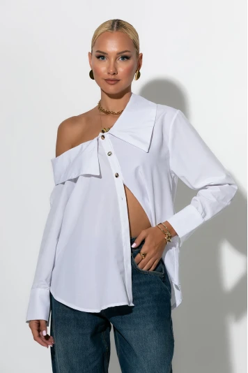 Πουκάμισο ασύμμετρο off-shoulder με μεταλλικά κουμπιά λευκό