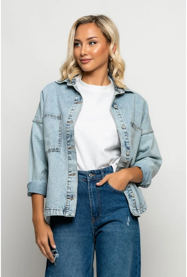 Jean jacket ασύμμετρο με μεγάλες τσέπες μπλε ανοιχτό