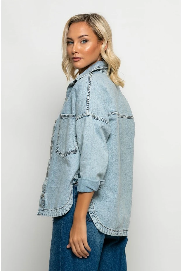 Jean jacket ασύμμετρο με μεγάλες τσέπες μπλε ανοιχτό