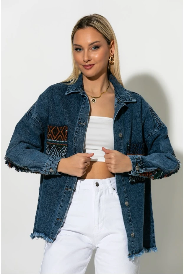 Jean jacket με boho κεντήματα και τσέπες μπλε 