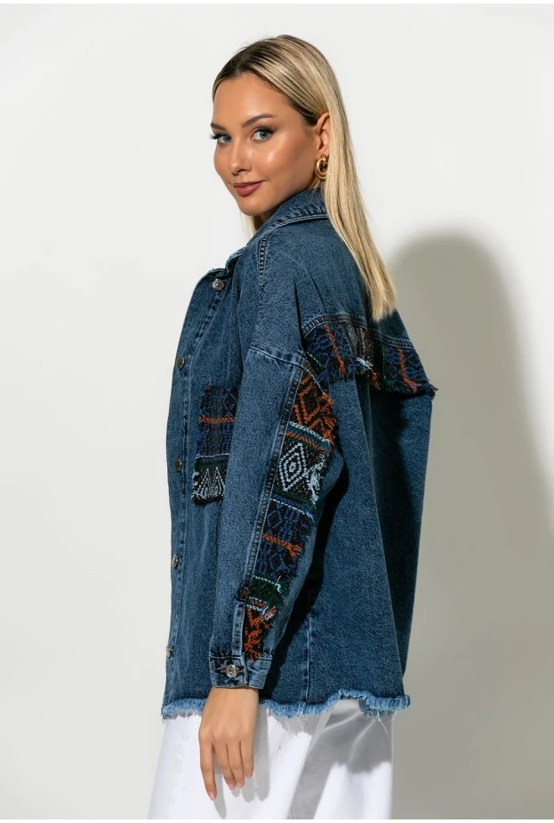Jean jacket με boho κεντήματα και τσέπες μπλε 