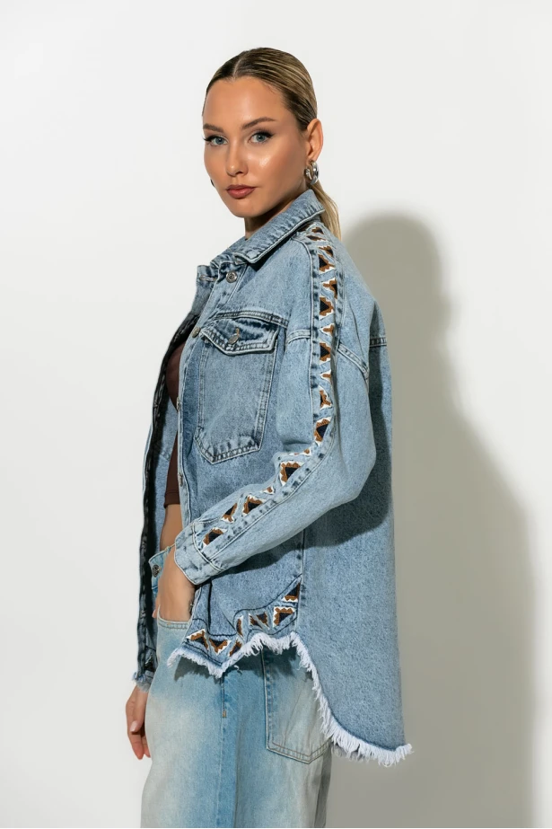 Jean jacket με boho κεντήματα και ξέφτια μπλε ανοιχτό Jean jacket με boho κεντήματα και ξέφτια μπλε ανοιχτό