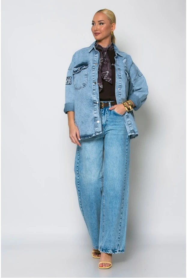 Jean jacket με φθορές και patches μπλε