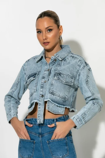 Cropped jean jacket  με ασύμμετρες τσέπες μπλε