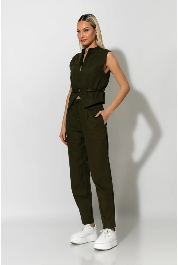 Σετ baggy παντελόνι και cropped γιλέκο με ζωνάκι και φερμουάρ χακί