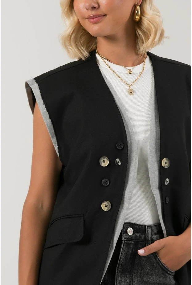 Αμάνικο blazer με διακοσμητικά κουμπιά μαύρο