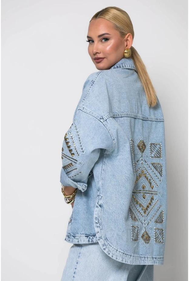 Jean jacket με boho κεντήματα και ξέφτια μπλε ανοιχτό