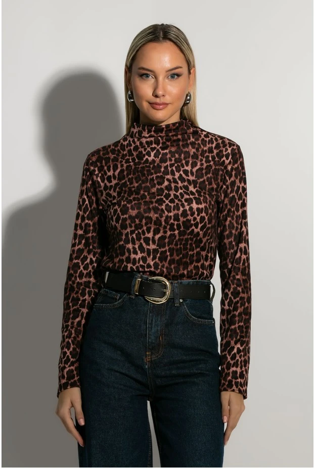 Μπλούζα με ψηλό λαιμό leopard print καφέ