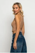 Crop top τιραντέ με τετράγωνη λαιμόκοψη μπεζ Crop top τιραντέ με τετράγωνη λαιμόκοψη μπεζ
