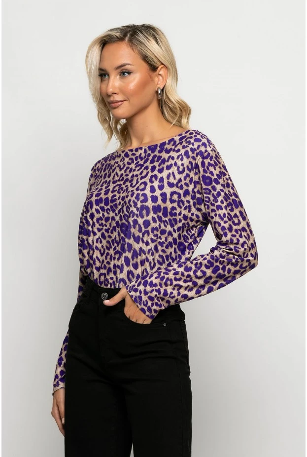 Μπλούζα με boat neck leopard print μωβ