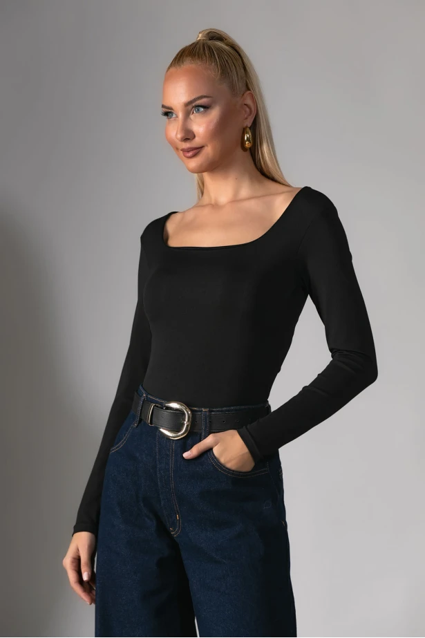 Μπλούζα με τετράγωνη λαιμόκοψη και thumb holes μαύρο