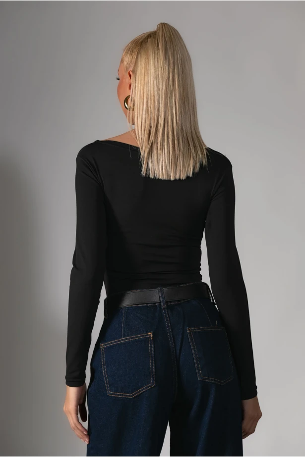 Μπλούζα με τετράγωνη λαιμόκοψη και thumb holes μαύρο