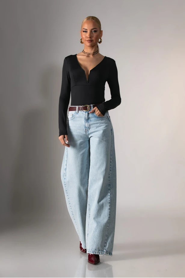 Kορμάκι με v στο ντεκολτέ μαύρο 