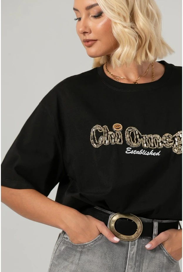 T-shirt oversized με στράς chi omega μαύρο