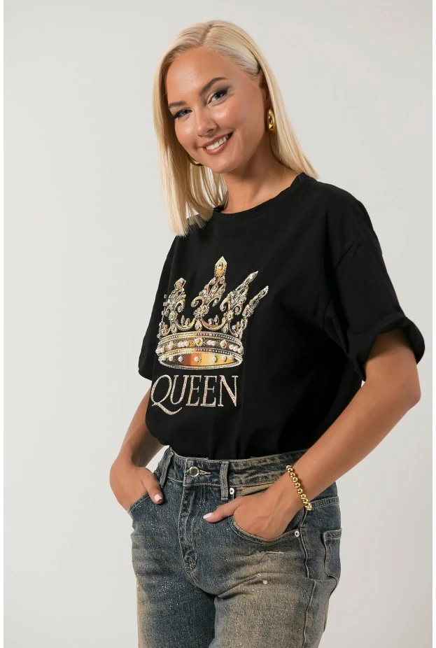 T-shirt με στάμπα queen στρας και πέρλες μαύρο