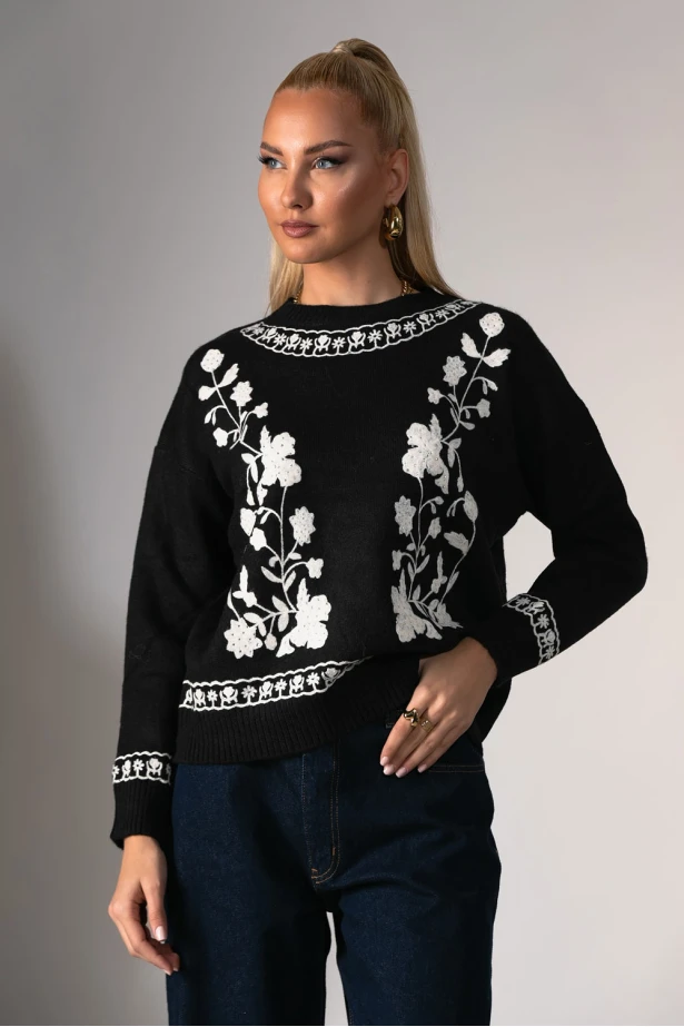 Πλεκτή μπλούζα με λουλούδια και στρας μαύρο 