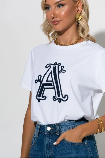 T-shirt με patch A καφέ