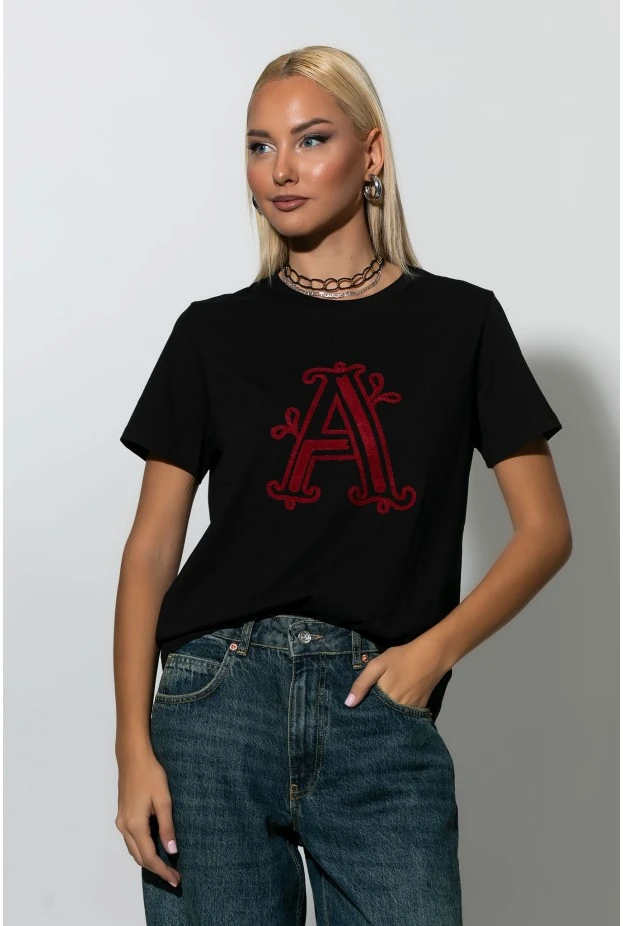 T-shirt με patch A μαύρο-μπορντό
