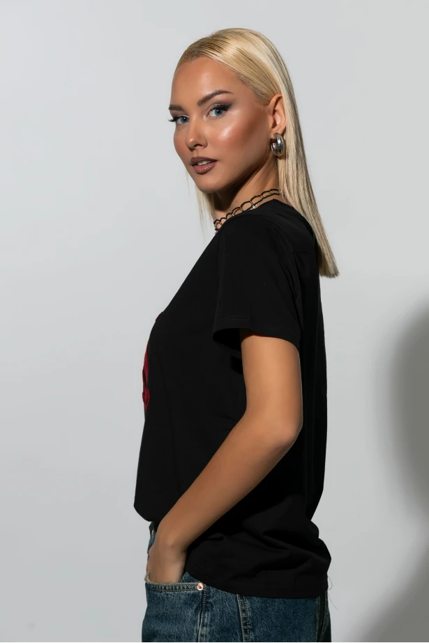 T-shirt με patch A μαύρο-μπορντό
