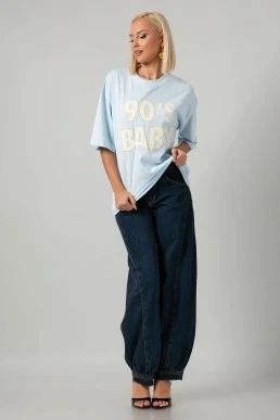 T-shirt oversized με patch 90s baby σιέλ