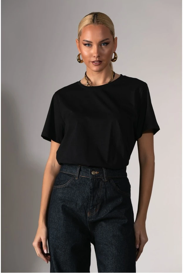 Basic t-shirt με στρογγυλή λαιμόκοψη μαύρο