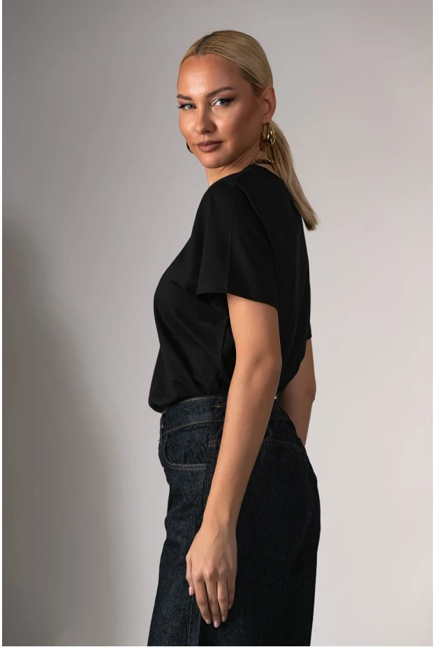 Basic t-shirt με στρογγυλή λαιμόκοψη μαύρο