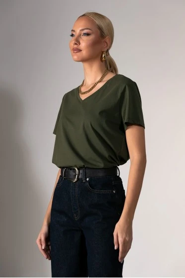 Basic t-shirt με v λαιμόκοψη χακί