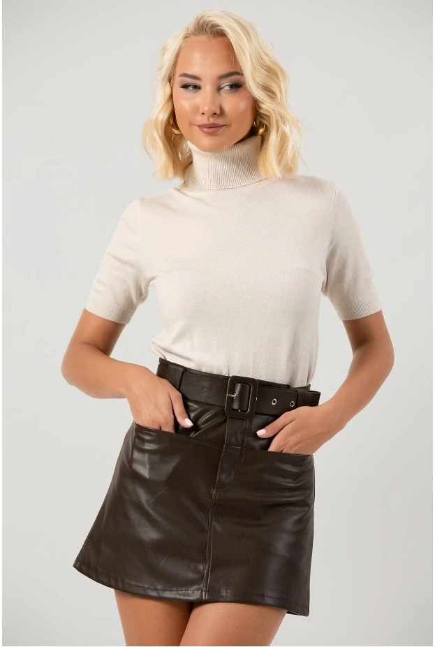 Leather μίνι φούστα με ενσωματωμένο σόρτς και ζώνη καφέ