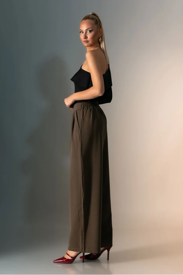 Παντελόνα με λαστιχο και πιέτες καφέ 