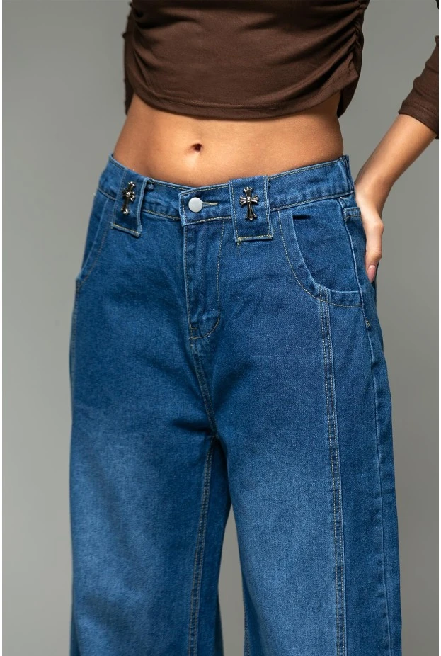 Jean wide leg με διακοσμητικούς σταυρούς και λάστιχο στη μέση μπλε