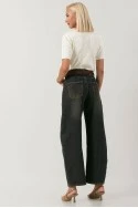 Jean balloon fit με κεντητά σχέδια στις τσέπες πίσω μπλε σκούρο