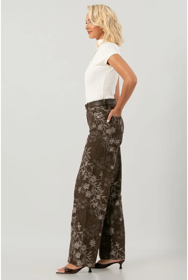 Jean wide leg με κεντητά λουλούδια καφέ