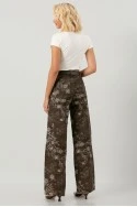 Jean wide leg με κεντητά λουλούδια καφέ
