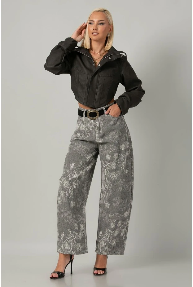Jean balloon fit με κεντητά λουλούδια γκρι