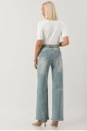Jean straight leg με στρας και ζωνάκι μπλε ανοιχτό